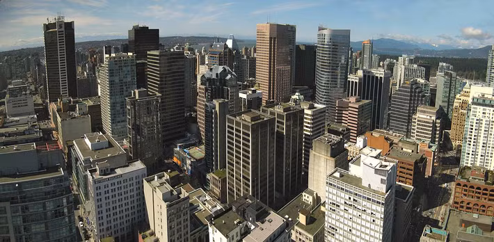 Vị trí thứ hai thuộc về thành phố Vancouver của Canada. Trong cuộc khảo sát, Vancouver là thành phố trải qua sự suy giảm khả năng chi trả nhà ở lớn nhất trong số các thành phố có mặt trong bảng khảo sát. Ảnh: Wiki.