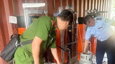 Đồng Nai phát hiện điểm sang chiết gas trái phép quy mô lớn