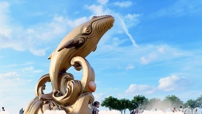 Quảng trường Bãi Sau Vũng Tàu “thay áo mới” với biểu tượng Cá Ông khổng lồ