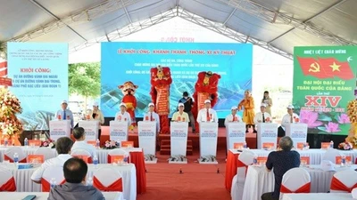 Cà Mau khởi công hai tuyến đường vành đai hơn 1.700 tỷ đồng