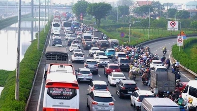 Lộ diện các nhà đầu tư quan tâm loạt dự án BOT cửa ngõ TP HCM