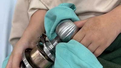 Cảnh báo tai nạn sinh hoạt ở trẻ nhỏ từ ổ khóa gia đình