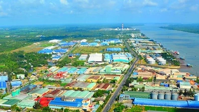 Hàng loạt “ông lớn” đổ về Cần Thơ săn quỹ đất phát triển khu công nghiệp