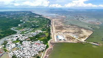 TP HCM: Thu ngân sách vượt 15% nhờ nguồn thu đột biến từ đất đai