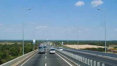 TP HCM: Tăng tốc mở rộng đường kết nối cao tốc Long Thành – Dầu Giây