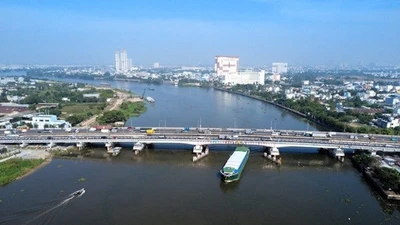 Cầu Bình Phước 1 hoàn thành nâng tĩnh không, gỡ “điểm nghẽn” sông Sài Gòn