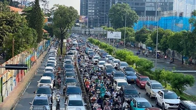 TP HCM báo động ùn tắc: Vận tốc lưu thông chỉ còn 34,9 km/giờ