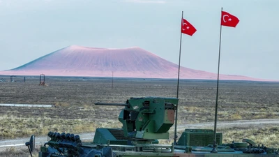 Thổ Nhĩ Kỳ biên chế xe bọc thép chở quân chạy điện