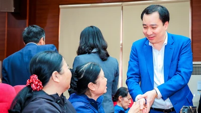 Ông Vũ Văn Tiến: “Sẽ luôn ở bên Nhân dân, gắn bó mật thiết với cử tri”