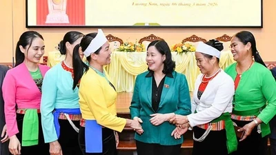 Bà Bùi Thị Minh Hoài cụ thể hóa quan điểm “dân là gốc, chủ thể, trung tâm”