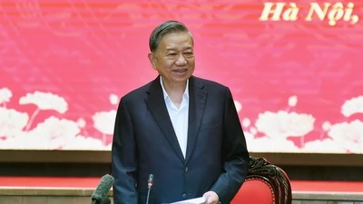 Công bố quyết định kiểm tra, giám sát Ban Thường vụ Thành ủy Hà Nội