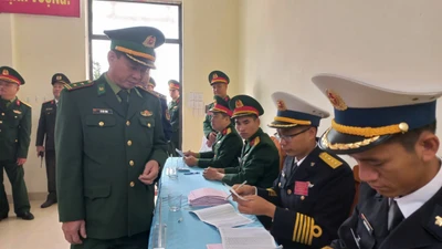 Không khí bầu cử sớm rộn ràng trên đảo tiền tiêu Bạch Long Vĩ