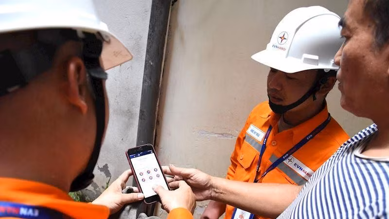 Nắng nóng kéo dài, các gia đình lo ngại hóa đơn tiền điện tháng 6 tăng vọt