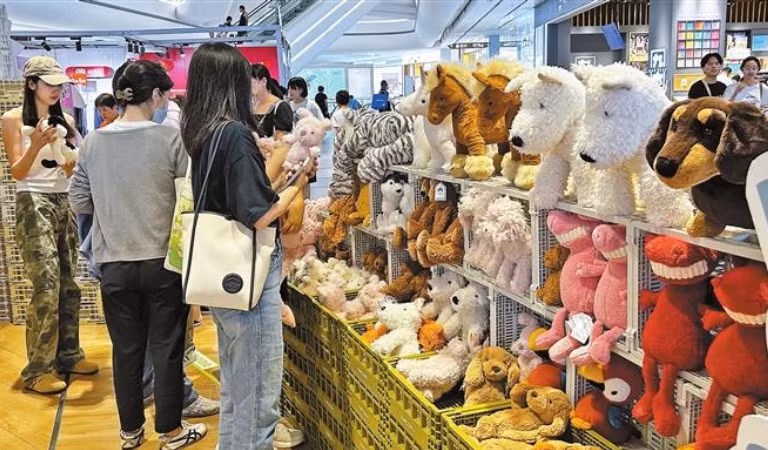 Nhóm khách hàng nữ giữ vai trò chủ lực thúc đẩy ngành đồ chơi