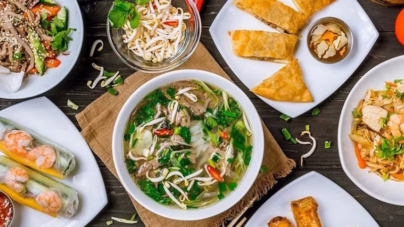 Đưa ẩm thực thành bệ phóng định vị du lịch Việt Nam