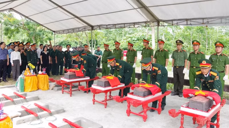 Quảng Trị quy tập và an táng hài cốt liệt sĩ, nhớ công ơn anh hùng