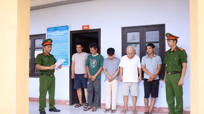 Triệt xoá đường dây cá độ bóng đá gần 400 tỷ đồng ở Quảng Trị