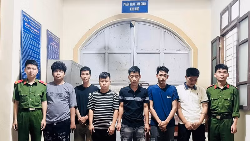 Bóc gỡ đường dây chuyên bán ma túy 'cỏ' cho công nhân, học sinh ở Hà Tĩnh