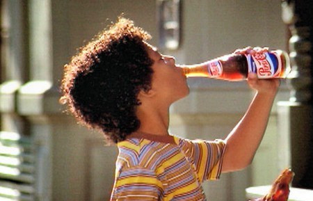 Đồ uống có ga, có cồn không chỉ gây mất nước mà còn làm trầm trọng thêm triệu chứng bệnh.