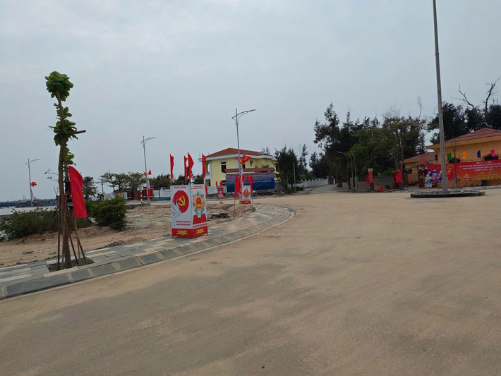 Những ngày này, tại đặc khu Bạch Long Vĩ, không khí chuẩn bị cho ngày bầu cử rộn ràng trên khắp các tuyến đường, thôn xóm…