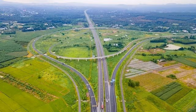 TPHCM sẽ phát triển theo 5 trục không gian và 5 trục Đông - Tây.