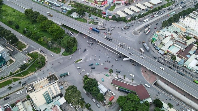 Tuyến Quốc lộ 51, đoạn từ ngã tư Vũng Tàu đến nút giao Cổng 11. Ảnh: Văn Dũng 22.jpg