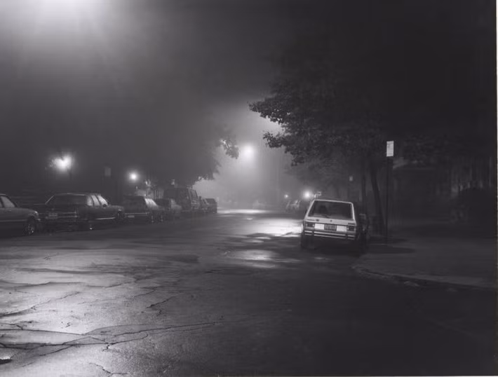 Đường Plaza đầy sương mù vào tháng 10/1983. Ảnh: Bảo tàng Brooklyn.