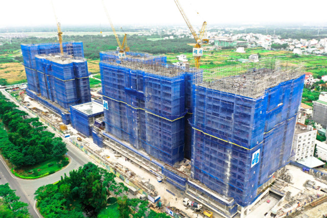 Xây dựng Hòa Bình nói gì về vốn chủ sở hữu chênh lệch khủng trong 2 báo cáo? Xay dung Hoa Binh noi gi ve von chu so huu chenh lech khung trong 2 bao cao?