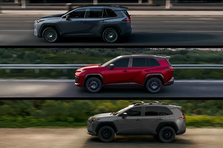 Ở chế độ thông thường, Toyota RAV4 PHEV 2026 có thể cấp điện trong khoảng 6,5 ngày. Điều kiện để đạt thời gian tối đa là xe phải được sạc đầy pin và đổ đầy nhiên liệu.