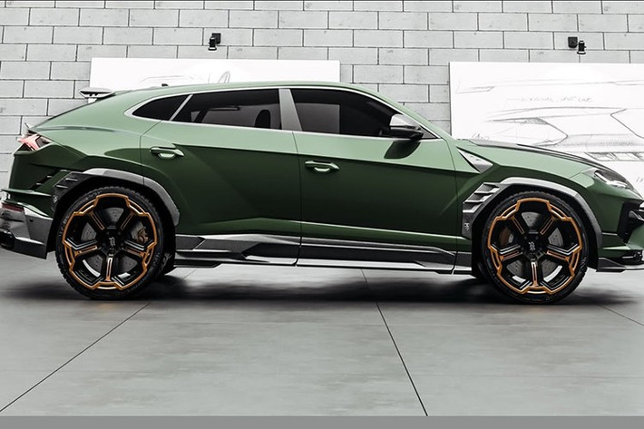 Chiếc Lamborghini Urus độ Larte Design này với nắp ca-pô sợi carbon được tạo hình dữ dằn với khe thông gió khổng lồ, cản trước tái thiết kế mang diện mạo ấn tượng. Phía trước của Urus có các vòm bánh xe làm từ sợi carbon hoàn toàn mới, có thêm chắn bùn trước lắp đầy các khoảng trống so với nguyên bản.