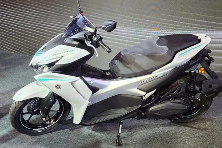 Sự xuất hiện của xe máy điện Yamaha Aerox E 2026 đặt dấu mốc cho bước phát triển hoàn toàn mới của Yamaha tại thị trường Ấn Độ (và cũng là trên toàn cầu) - phương tiện "xanh" và hiệu suất cao cho tương lai.