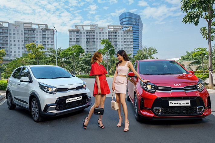 Kia Morning ﻿Đứng ở vị trí thứ 3 trong top ôtô bán kém nhất Việt Nam trong tháng 7/2025 tiếp tục là Kia Morning. Mẫu xe này sở hữu doanh số chỉ 7 chiếc, tăng trưởng 16,6%. Kia Morning tuy có giá rẻ, chỉ từ 349 - 424 triệu đồng nhưng lại kém hấp dẫn vì thiết kế và trang bị cũ kỹ cũng như sự thay đổi trong thị hiếu của người tiêu dùng Việt Nam.