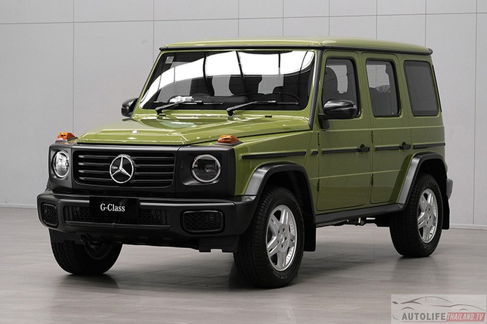 Tại thị trường Thái Lan được phân bổ vỏn vẹn 3 xe Mercedes-Benz G450d STRONGER THAN THE 1980s. Mỗi chiếc có màu sơn ngoại thất độc quyền, với mức giá công bố 14.180.000 Baht (tương đương hơn 11,5 tỷ đồng). Tại Thái Lan, Mercedes-Benz chỉ phân phối ba phiên bản với màu sơn ngoại thất riêng biệt: Xanh Agave Green Non-Metallic; Be Colorado Beige Non-Metallic; Trắng Cream White Non-Metallic.