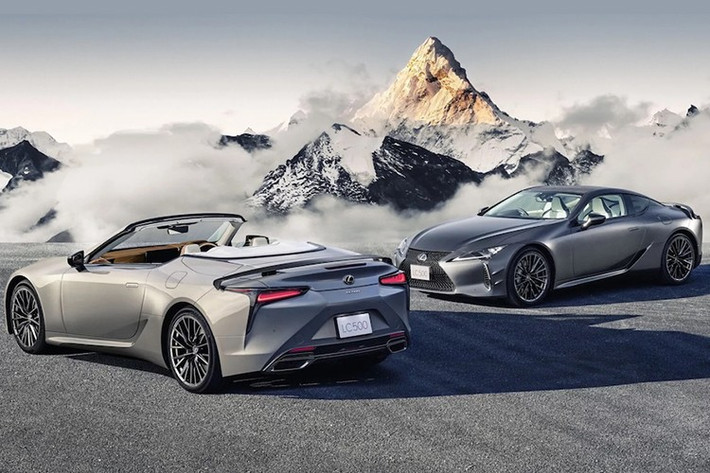 Lexus đã lặng lẽ công bố phiên bản đặc biệt của LC 500 : Pinnacle Edition. Chỉ có 100 chiếc, cả bản coupe và mui trần, được bán ra tại thị trường Nhật Bản, với mức giá khởi điểm từ 17.800.000 yên (khoảng 3,151 tỷ đồng).