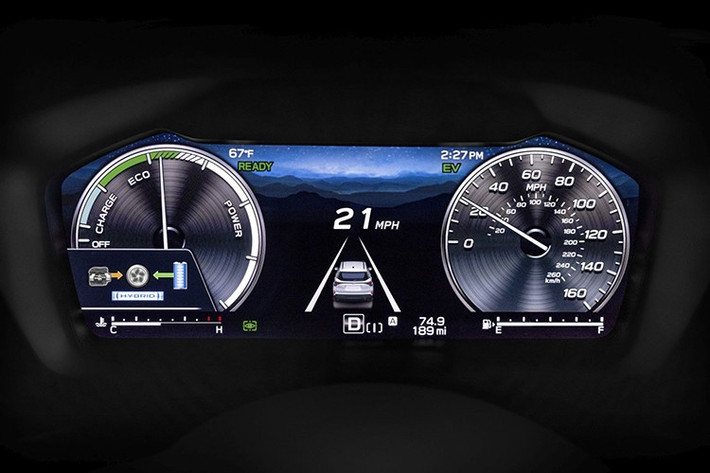 Công nghệ hybrid được chia sẻ từ Toyota, nhưng Subaru vẫn giữ lại những giá trị cốt lõi như động cơ boxer và hệ dẫn động bốn bánh đối xứng Symmetrical AWD – điểm làm nên sự khác biệt của hãng trong phân khúc SUV.