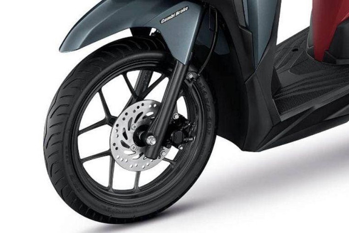 Toàn bộ hệ thống chiếu sáng trên xe sử dụng công nghệ LED hiện đại với khả năng chiếu sáng ấn tượng. Mẫu tay ga cũng có cốp chứa đồ dung tích 18 lít phía dưới yên.Vario 125