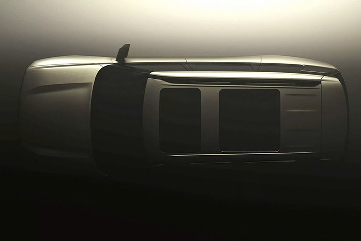 Xe được lấy cảm hứng từ sự đối lập trong tự nhiên và con người, triết lý này hướng tới việc dung hòa giữa những hình khối cứng cáp và bề mặt điêu khắc mềm mại, giữa sức mạnh và sự an yên. Toàn bộ ngôn ngữ thiết kế của Telluride mới được định hình trên nền tảng của năm trụ cột: Bold for Nature, Joy for Reason, Power to Progress, Technology for Life và Tension for Serenity.