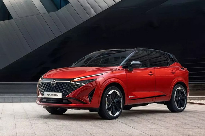 Sau một khoảng thời gian dài thiếu vắng sản phẩm mới, Nissan dường như đã lấy lại phong độ. Ngay sau sự xuất hiện của Leaf thế hệ mới, hãng xe Nhật tiếp tục tung ra thế hệ thứ ba của hệ truyền động hybrid có tên e-Power. Hệ truyền đông này đã lần đầu tiên trang bị trên mẫu SUV cỡ nhỏ Nissan Qashqai tại thị trường châu Âu.