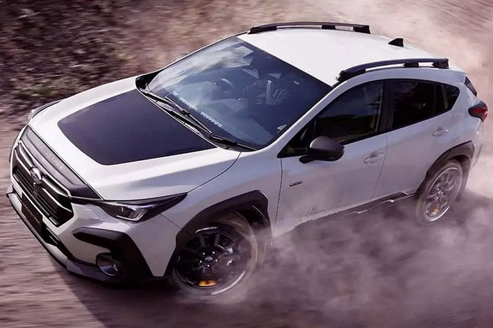 Ở chiều ngược lại, phiên bản tại Mỹ, Crosstrek Wilderness 2026 với thiết kế cơ bắp, gầm cao và hệ thống treo riêng biệt được niêm yết giá từ 33.795 USD (khoảng 889,12 triệu đồng).