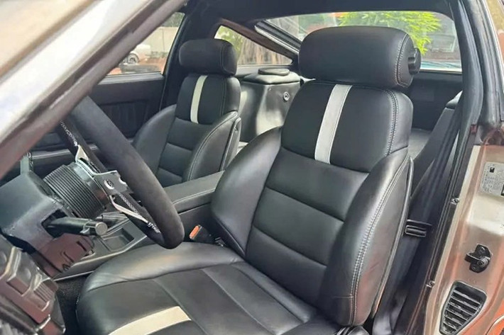 Tất cả các mẫu Z31 đều được trang bị động cơ phun nhiên liệu điện tử ( EFI ) và đều dẫn động cầu sau. Có tổng cộng năm tùy chọn động cơ: động cơ 6 xi-lanh thẳng hàng 2.0 L tăng áp trục cam kép (được sử dụng trong 200ZR).