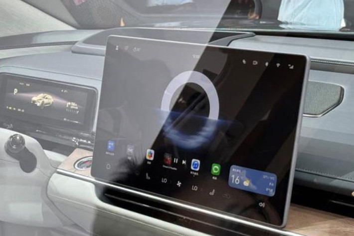 Đặc biệt, Toyota bZ7 sẽ là mẫu xe đầu tiên được tích hợp hệ sinh thái thông minh “Người - Xe - Nhà” của Xiaomi. Đây là hệ sinh thái kết nối thiết bị cá nhân, sản phẩm nhà thông minh và ôtô.