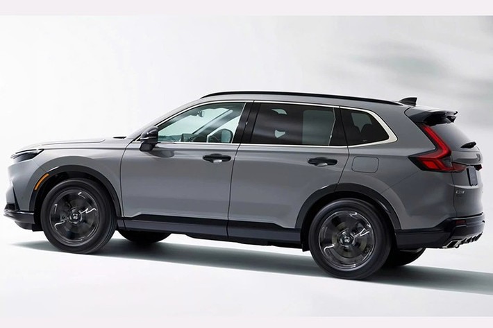 Trong khi đó, gói Urban Premium dành cho bản RS mang đến các chi tiết tương tự nhưng với tông màu trầm hơn, phù hợp với tổng thể thiết kế của bản tiêu chuẩn. Honda cũng dự kiến mở rộng danh sách phụ kiện chính hãng trong thời gian tới, bao gồm ốp trang trí, chắn gió và các chi tiết ngoại thất khác.