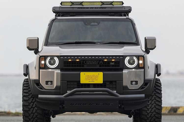 Kuhl sẽ mang chiếc Iron Build đến Triển lãm Ô tô Tokyo vào cuối tháng này. Chiếc xe cũng sẽ chiếm diện tích trưng bày tại tất cả các cửa hàng Kuhl trên khắp Nhật Bản. Khách hàng có thể đặt mua dưới dạng gói phụ kiện để lắp ráp vào xe của mình hoặc đặt mua toàn bộ chiếc xe, với giá khởi điểm là 6.790.000 yên, tương đương khoảng 43.305 đô la (khoảng hơn 1,12 tỷ đồng).