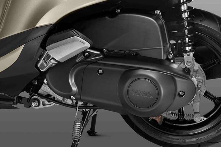 Yamaha Grand Filano Hybrid 2026 vẫn giữ nguyên nền tảng động cơ Blue Core Hybrid 125cc, cho công suất tối đa 6,1 kW tại 6.500 vòng/phút và mô-men xoắn cực đại 10,4 Nm tại 5.000 vòng/phút.