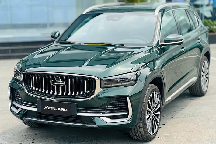 Là mẫu SUV cao cấp của Geely, Monjaro sở hữu thiết kế hiện đại, đặc biệt là cấu hình hybrid tiết kiệm nhiên liệu. Ngay sau khi ra mắt, Geely Monjaro đã gặt hái nhiều thành công tại Trung Đông, Châu Âu và Nam Mỹ.