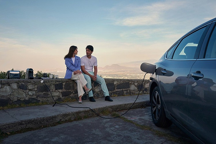 Với triết lý công nghệ vì con người, BYD tiếp tục khẳng định cam kết tạo ra những mẫu xe mạnh mẽ, tiện nghi nhưng vẫn an toàn tối đa. BYD SEAL 5 đại diện cho sự kết hợp hài hòa giữa công nghệ tiên tiến và trách nhiệm bảo vệ khách hàng.