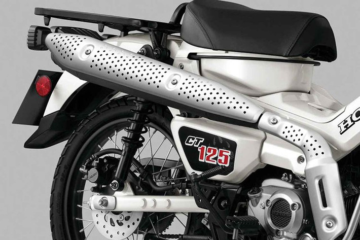 Giống như Super Cub C125, CT125 được trang bị động cơ xi-lanh đơn 4 kỳ SOHC làm mát bằng không khí, phun nhiên liệu điện tử PGM-FI kèm hộp số côn tự động 4 cấp. Với trái piston x hành trình tay dên 50mm x 63.1mm, động cơ này đã được thừa hưởng từ Super Cub C125, cho công suất 9,38PS tại 7.000rpm và mô-men xoắn 10,8Nm tại 5.000rpm.