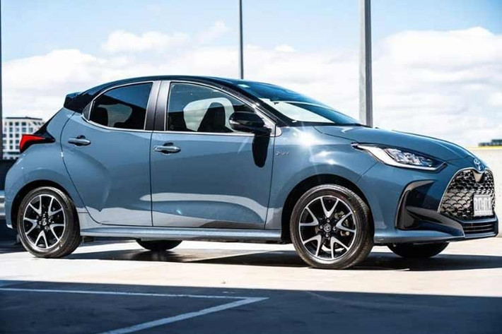 Với loạt nâng cấp đáng giá này, mức giá của xe tại thị trường Nhật dự kiến sẽ tăng thêm từ 200.000 đến 300.000 Yên (khoảng 34 - 50,8 triệu đồng). Tuy nhiên, đây được xem là mức điều chỉnh hợp lý cho những giá trị sử dụng thực tế và công nghệ hiện đại mà mẫu xe này mang lại.