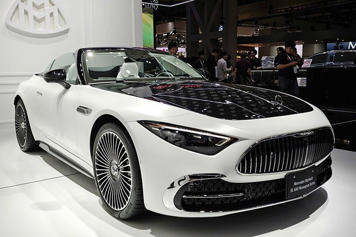 Tại Triển lãm Japan Mobility Show 2025, Mercedes-Maybach mang đến phiên bản đặc biệt của dòng SL 680 Monogram Series, tiếp tục khẳng định vị thế thương hiệu siêu sang hàng đầu của tập đoàn Mercedes-Benz.