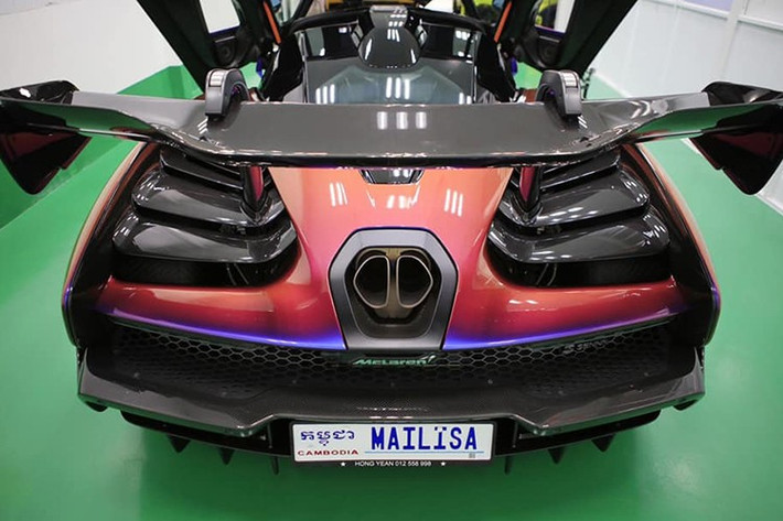 Hệ truyền động của xe McLaren Senna vẫn sử dụng khối động cơ V8, dung tích 4.0 lít, tăng áp kép sản sinh ra công suất tối đa 789 mã lực và mô-men xoắn cực đại 800 Nm.